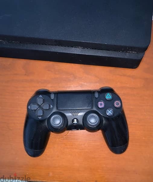 PS4 slim with 2 controllers 3