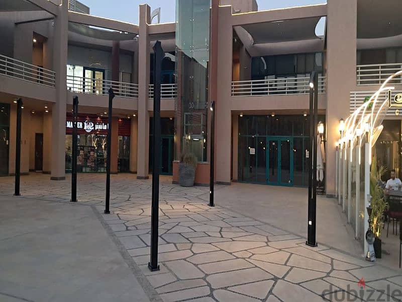 Shop for Rent 97M in East Court Al Rehab/ محل تجاري للإيجار 97م في السوق الشرقى 4