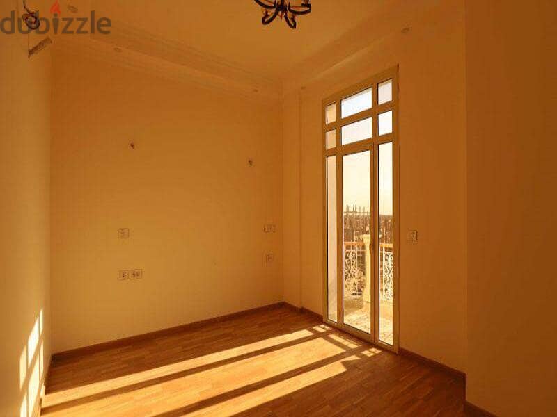 Finished villa in Zahya, New Mansoura, less than its price zahya فيلا من المالك 400م بفيو مفتوح علي البحر 8