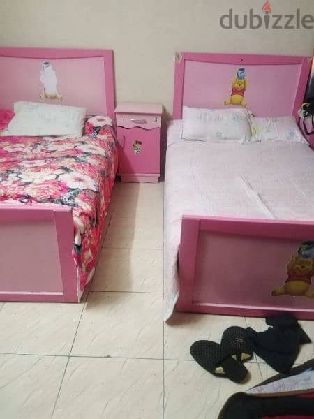 غرفة نوم اطفال مستعمله  2 سرير 120 ودولاب وتسريحه وكومودينو بدون مراتب 1