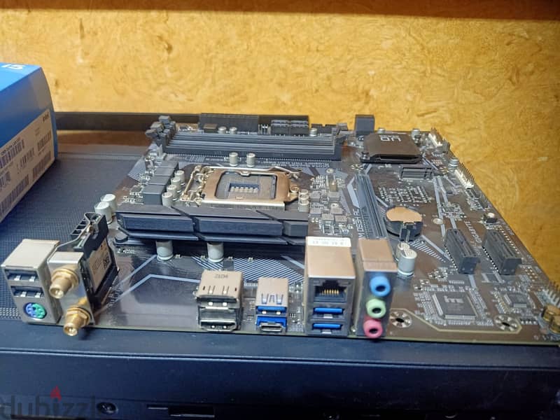 Processor i5 th11and Motherboard  Gigabyte  b560 3