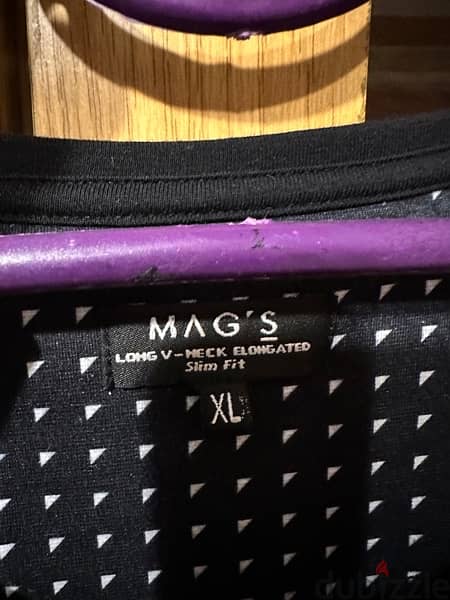 Mag’s long v-neck slim fit XL 1