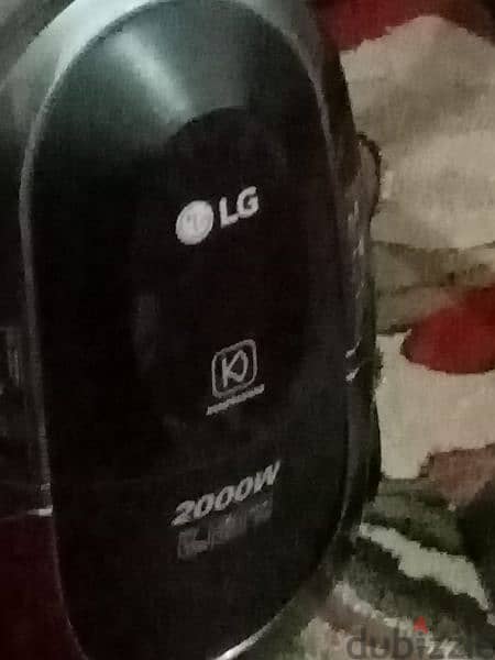 مكنسة كهربائية LG 1