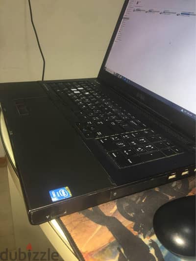 Dell m6800 عملاق البرمجه والوورك ستيشن والالعاب التقييله