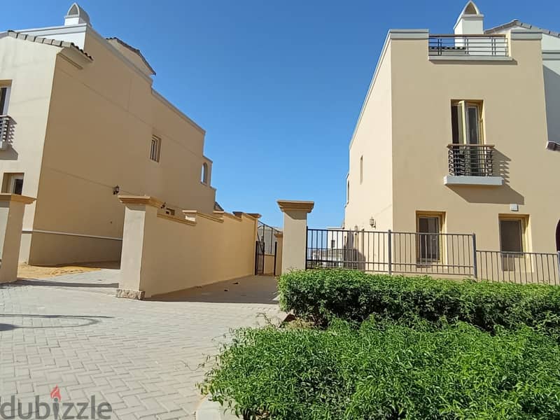 TOWN HOUSE FOR SALE IN UPTOWN CAIRO 8