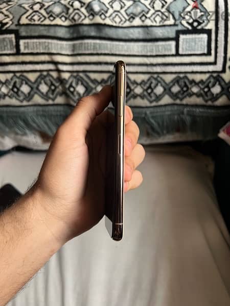 iPhone XS Gold 64G 3
