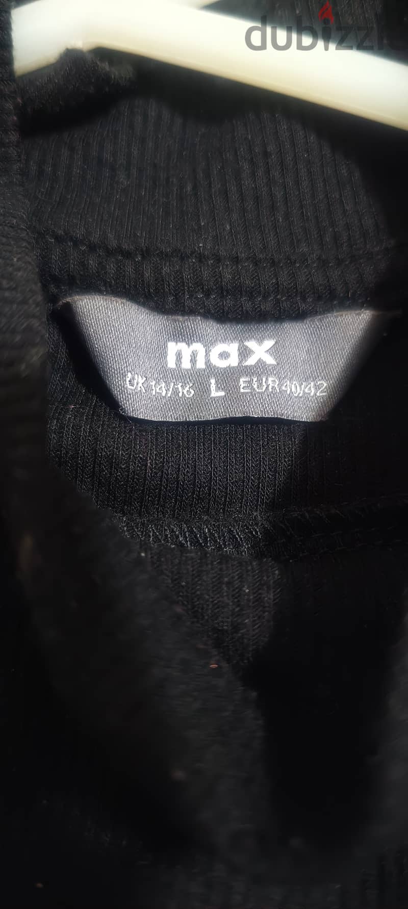 فستان اسود من max uk 0
