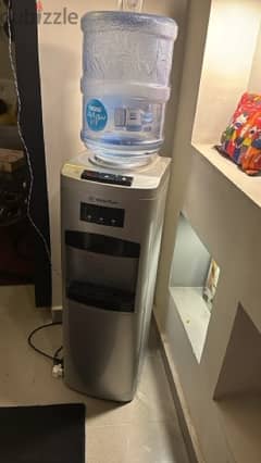 white point dispenser ( hot , normal , cold)