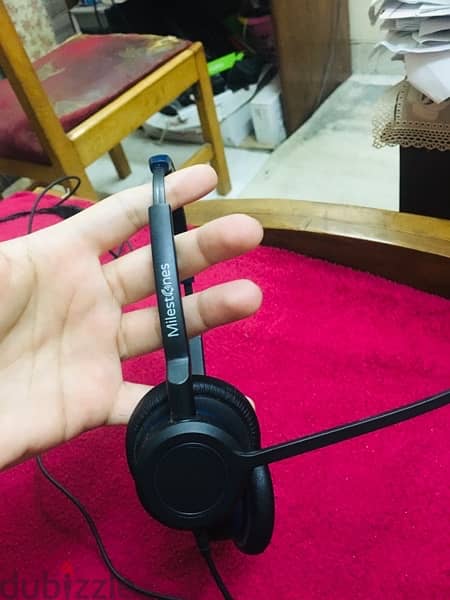 headphones 5