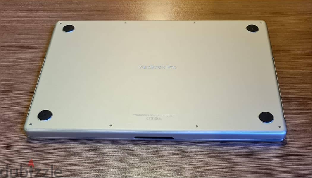 Macbook Pro m1 2021 16 inch 8