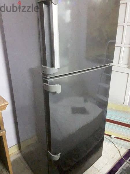 Electrostar refrigerator two doors Model ES330NF 1
