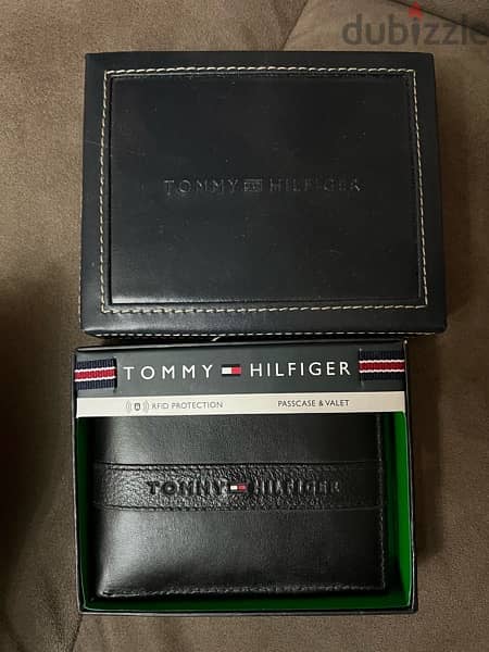 Original Tommy Hilfiger wallet 2
