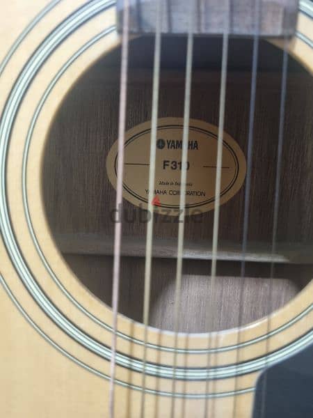 Yamaha F 310 Acoustic Guitar 1