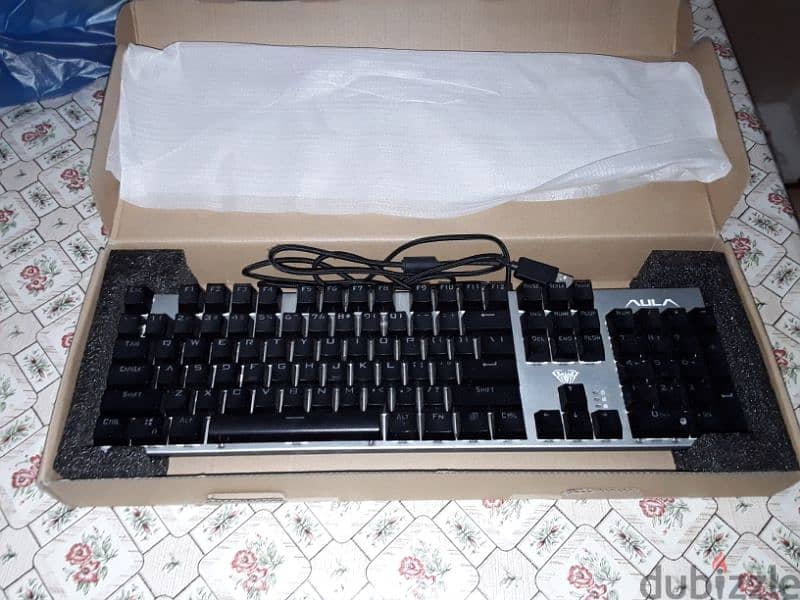 mechanical keyboard RGB Aula 0