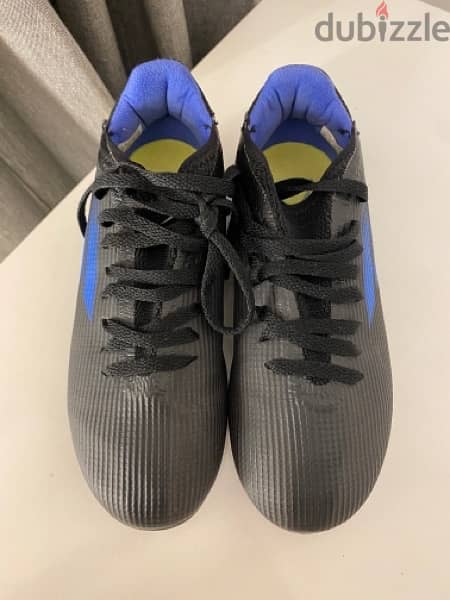 Adidas Football Shoes - Size 33 2