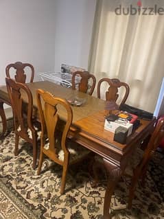 Dining Table & 6 Chairs - Perfect condition