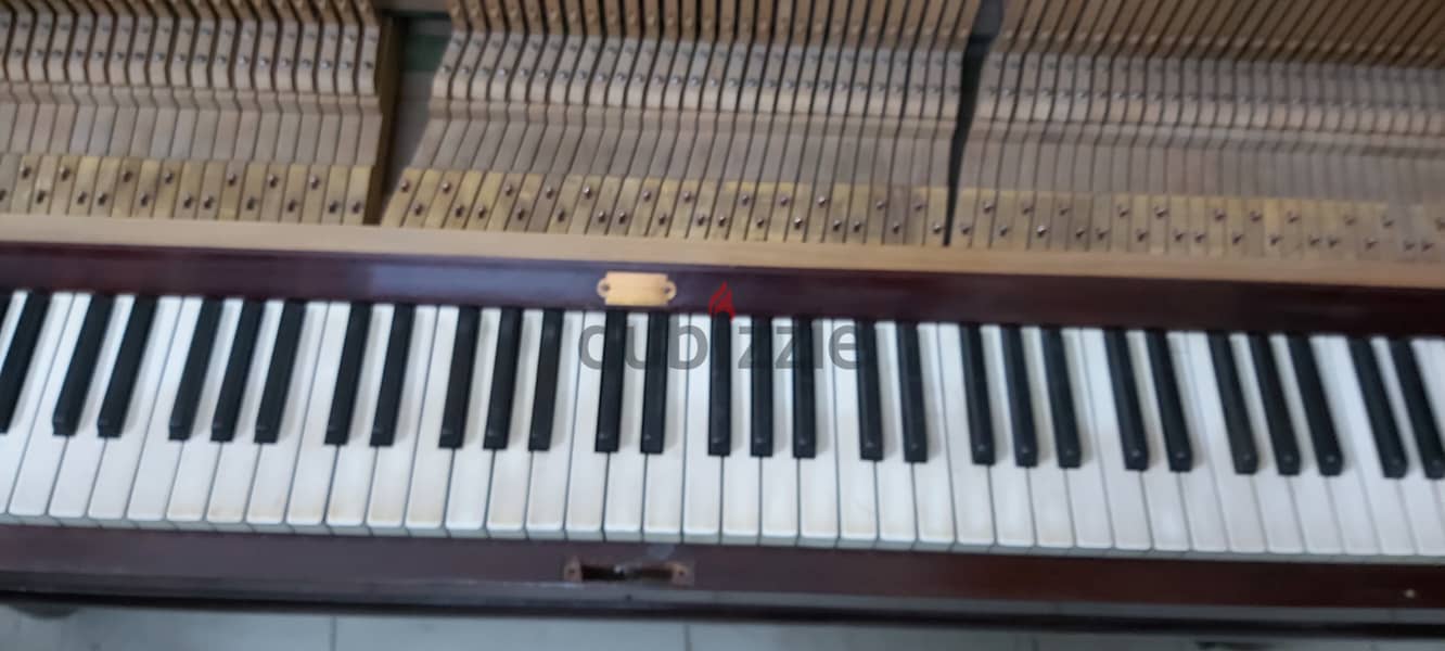 بيانو للبيع 8