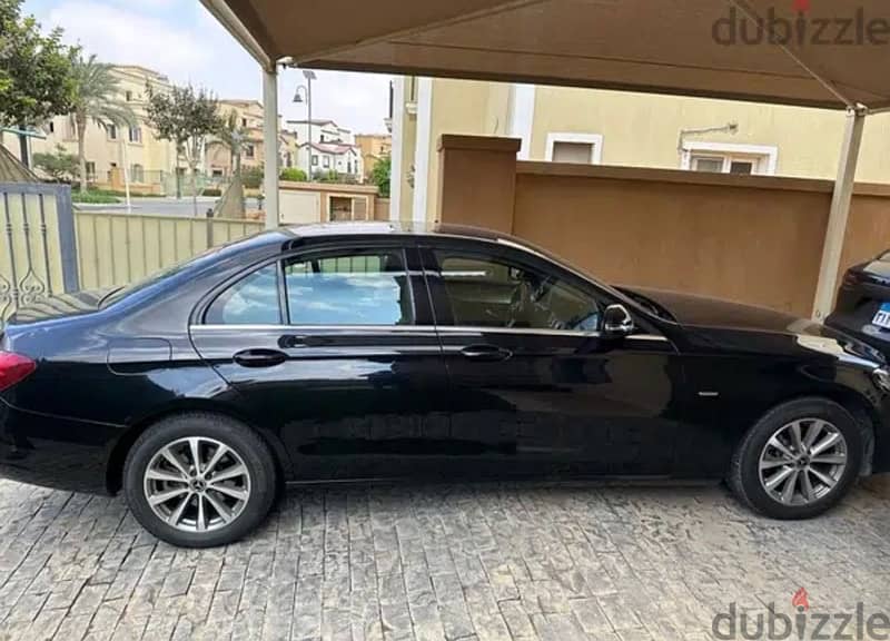 E180 2019 black Premium 0