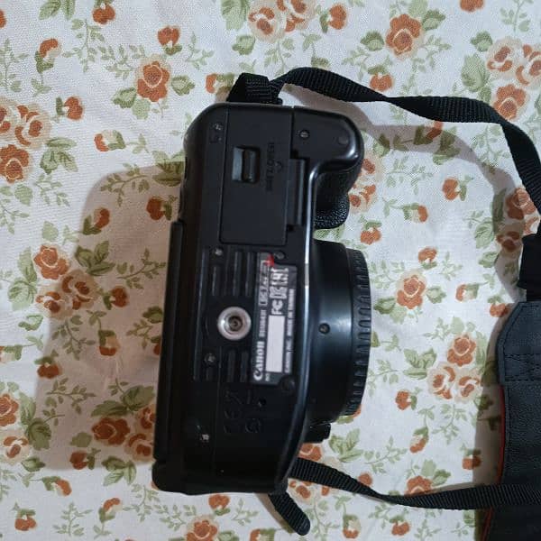 كاميرا كانون 700D ولينس ١٨ -٥٥ كسر زيرو 3