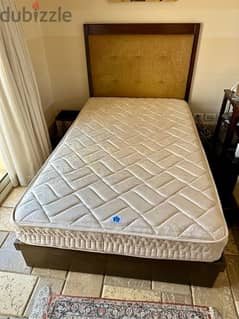 Bed with mattress king koil 1.20 x 2.0 0