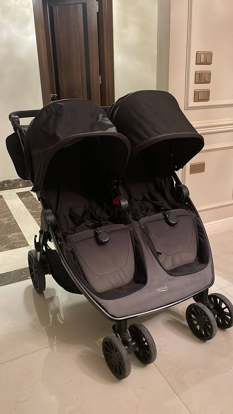 Britax B-lively Twin Stroller 3