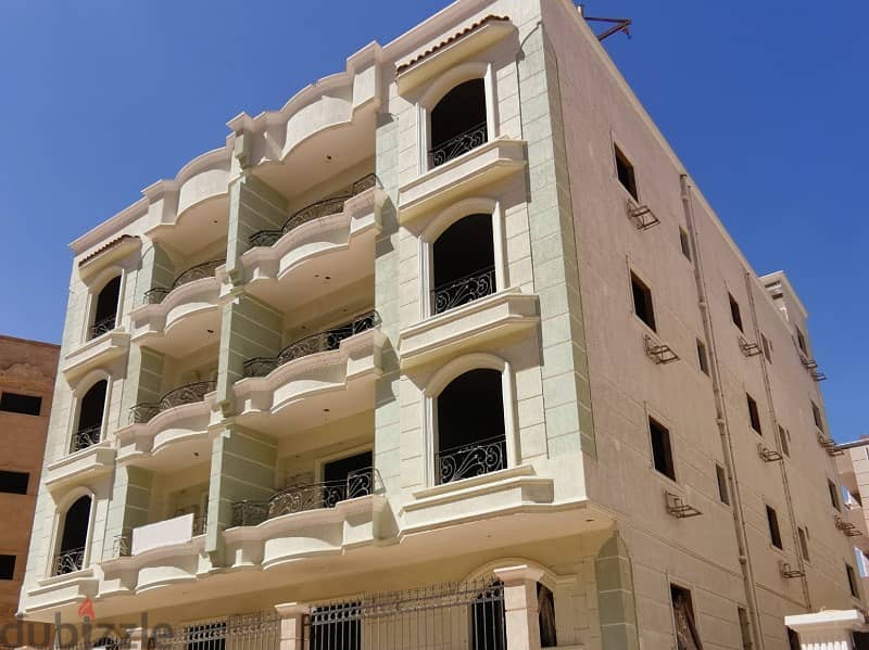 An apartment 240m for sale in Al Bostan st from the direct owner 1