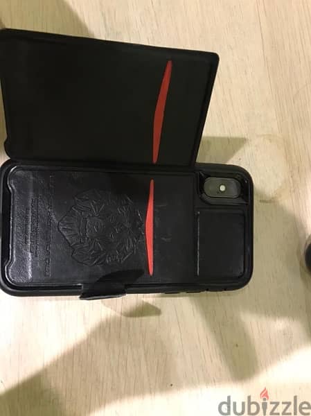 IPHONE X and protective case 2