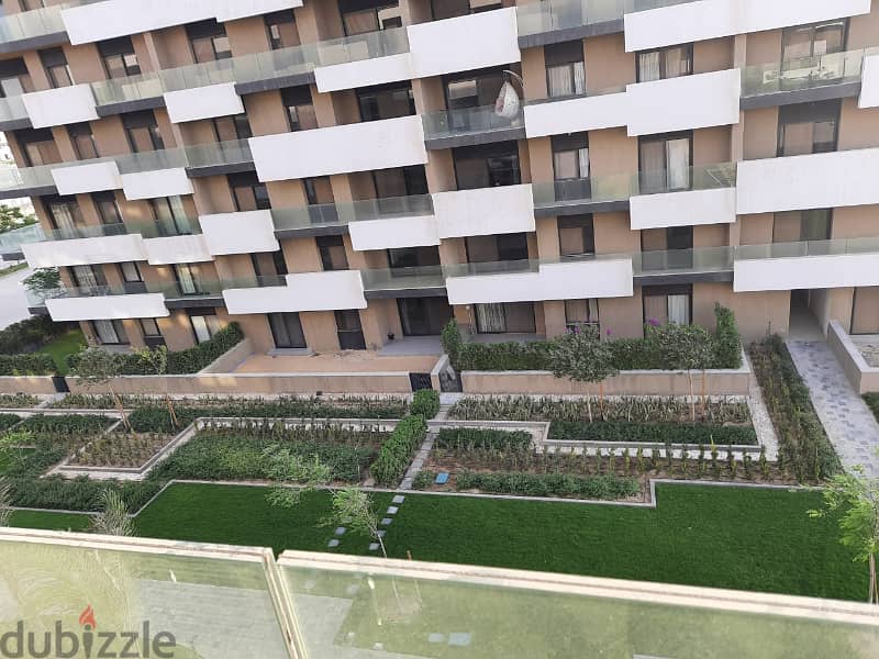 Apartment with garden for rent in Al Burouj 2