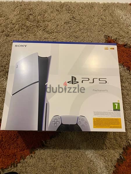 playstation 5 PS5 Slim 1TB + extra controller + CD 1