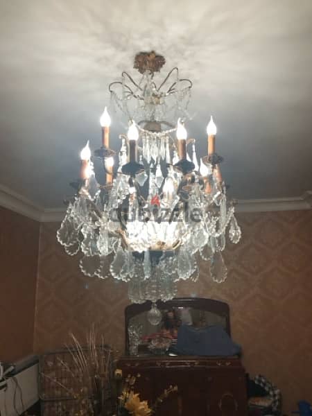 Chandelier 0