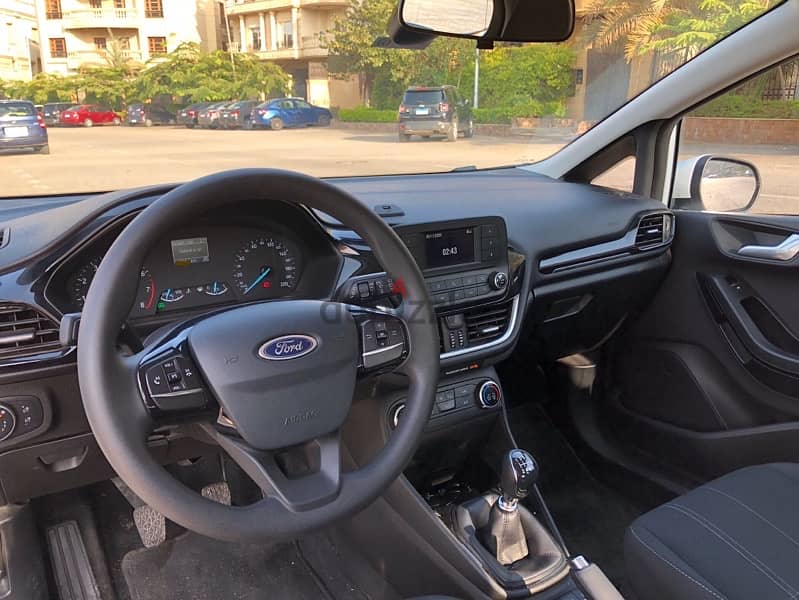 Ford Fiesta 2019 2 Door Manual فورد فيستا ٢٠١٩ ٢ باب 3
