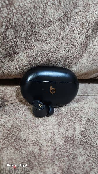 beats studio buds plus ( case + right pair )