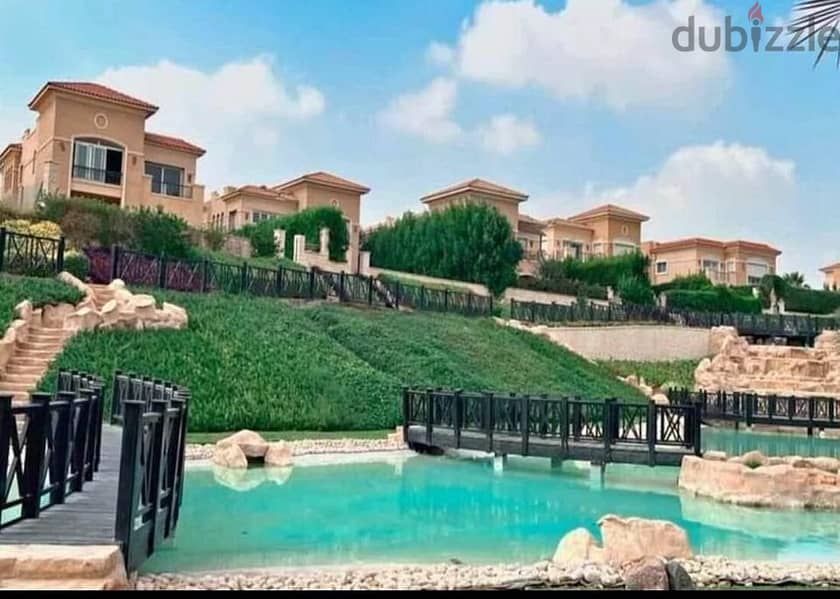 Townhouse Corner in installments over the largest landscape and gardens 9