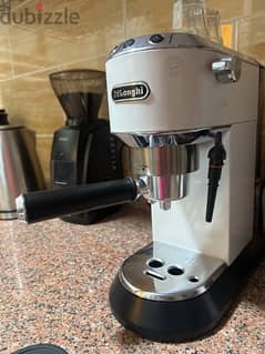 ماكينة قهوة ديلونجي Delonghi