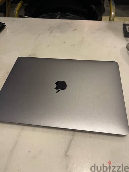 Macbook pro M1 13 inch for sale in good condition 2
