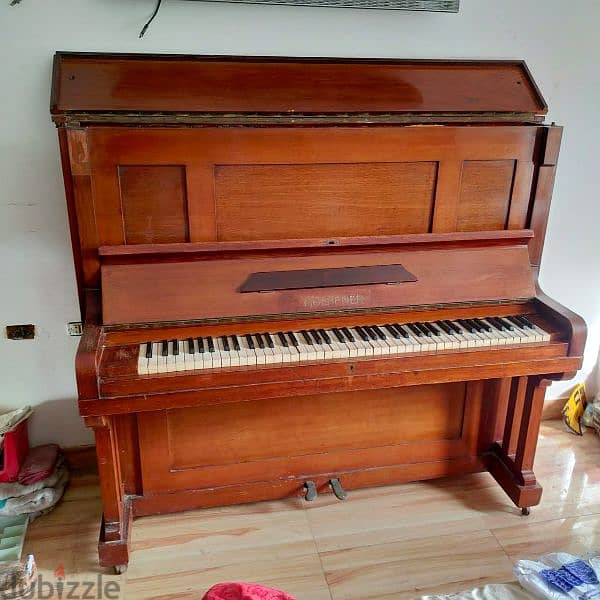 بيانو هوفنر ألماني للبيع استخدام منزلي 3