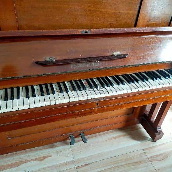 بيانو هوفنر ألماني للبيع استخدام منزلي 4