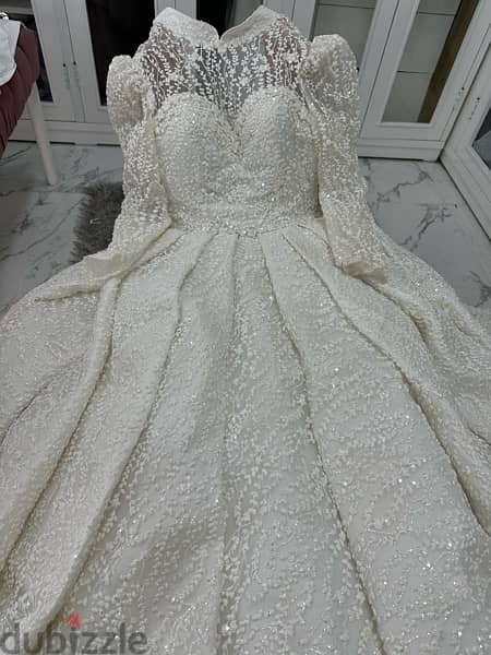 فستان زفاف مع الطرحه 1