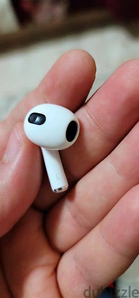 AirPods (3rd generation) with MagSafe Charging Case 3