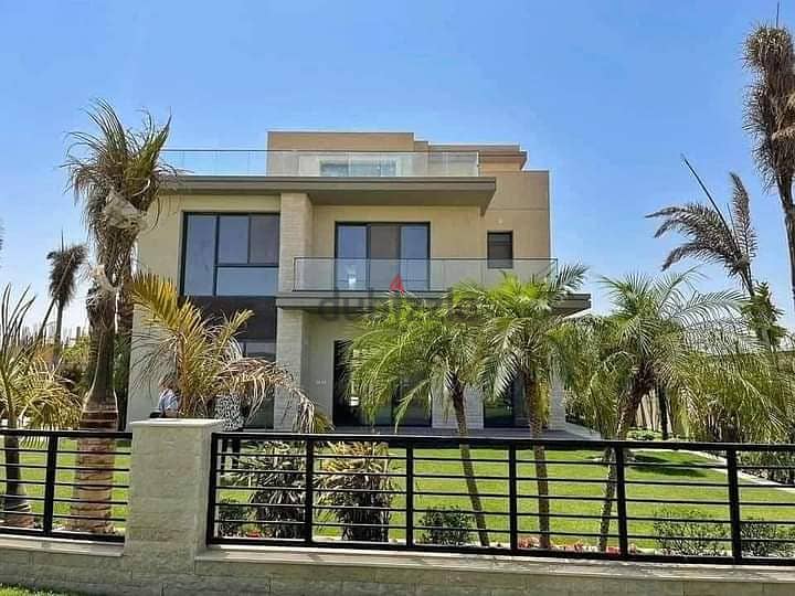 Independent villa in Taj City Compound for sale, 175 sqm, ground + first + launch roof, Heliopolis City Company 1