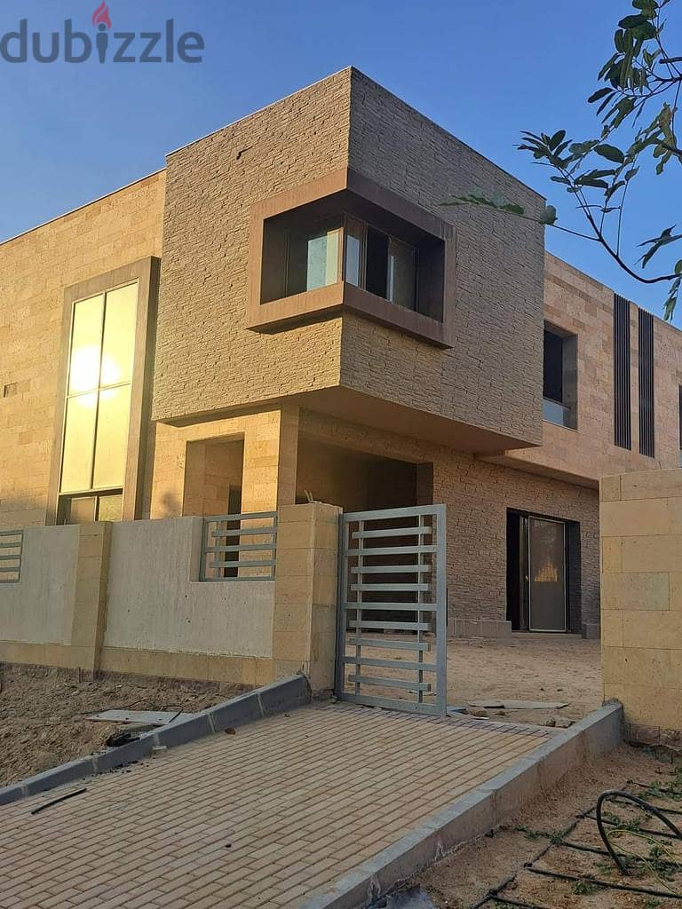 Independent villa in Taj City Compound for sale, 175 sqm, ground + first + launch roof, Heliopolis City Company 15