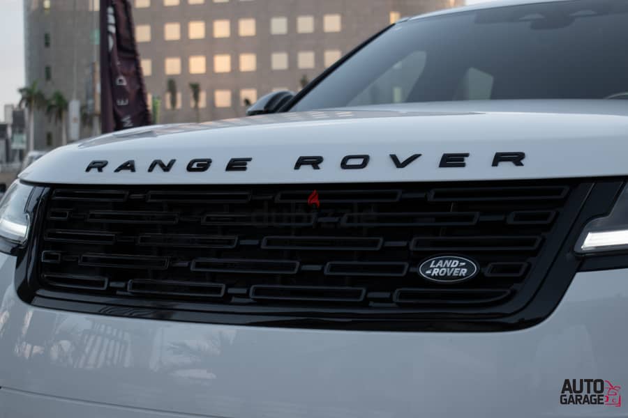 Range Rover Velar 2024 11