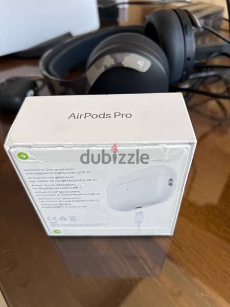 AirPods Pro 2 W/ MagSafe Charger 0