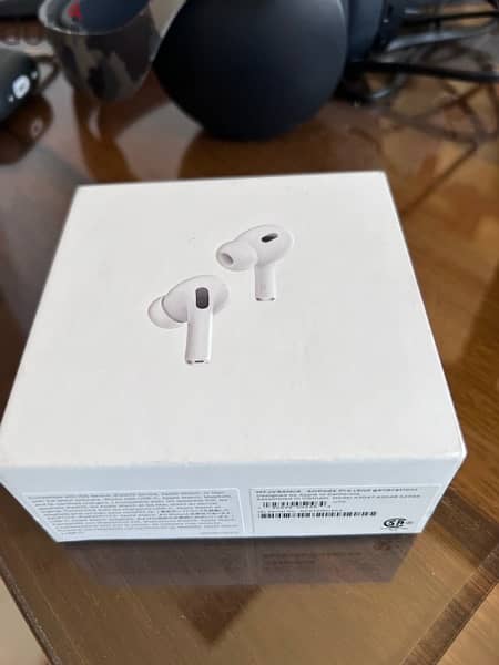 AirPods Pro 2 W/ MagSafe Charger 1