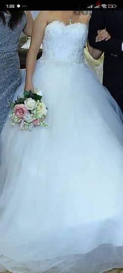 فستان زفاف تل بطرحه طويله تل يلبس لحد 52 كيلو 0