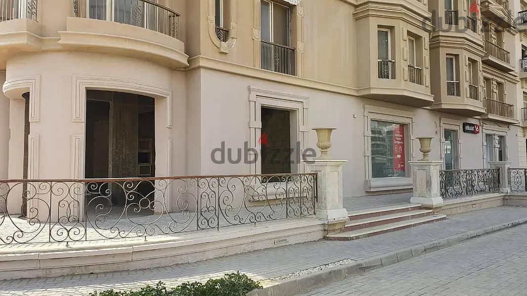 للبيع محل مميز يصلح كافية بسعر ممتاز في هايد بارك Hyde Park New Cairo 5