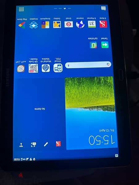 samsung tablet 10  very good condition 5
