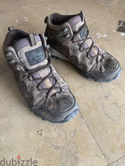 North Face Hiking GTX Merrel Timberland Salomon Columbia Decathlon CAT