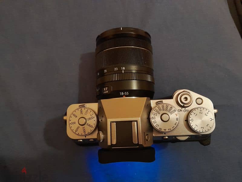 Fujifilm X-T5 Mirrorless Camera with 18-55mm Lens - like new. 3