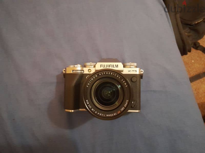 Fujifilm X-T5 Mirrorless Camera with 18-55mm Lens - like new. 4